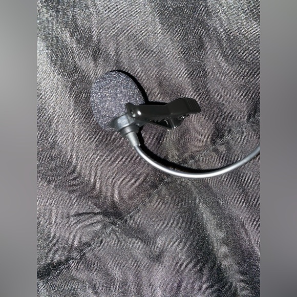 NEW- Saramonic-Lavalier Mic w/USB-C Output, 6.6' Cable/USB Adapter - Picture 5 of 16